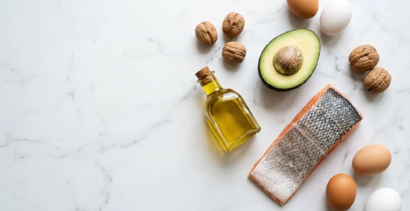 Composition d'aliments riches en oméga-3 et vitamine D : poissons gras, œufs, noix et huile